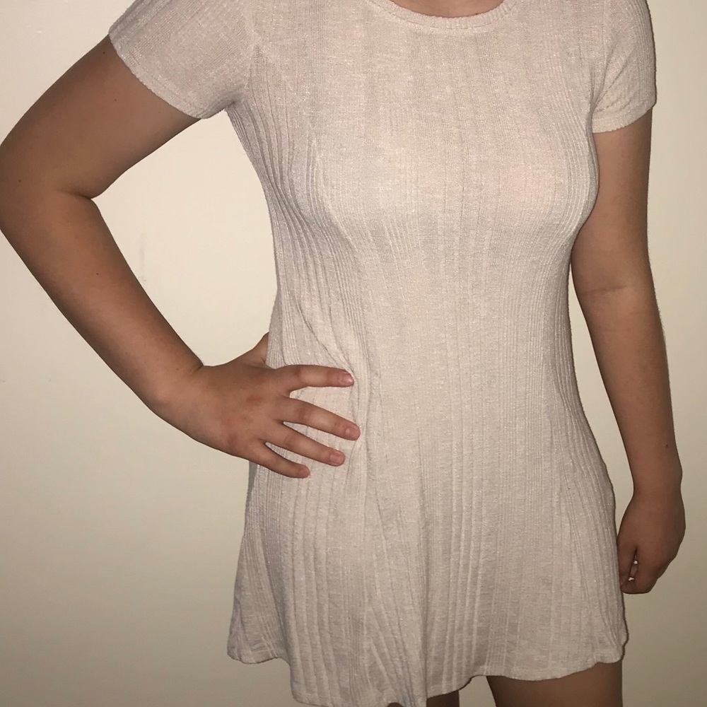 Creme colored flows dress!